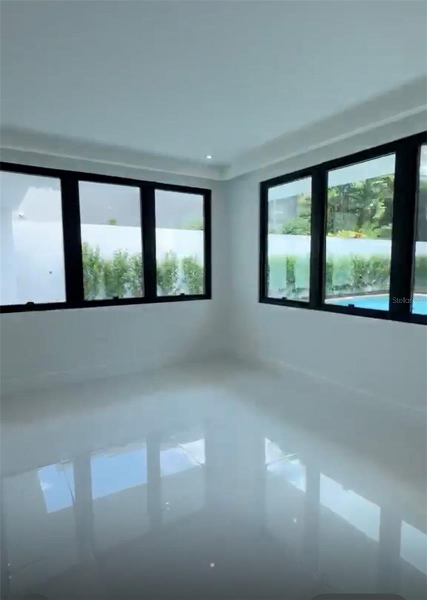 GARDEN HILLS NORTE - Residential