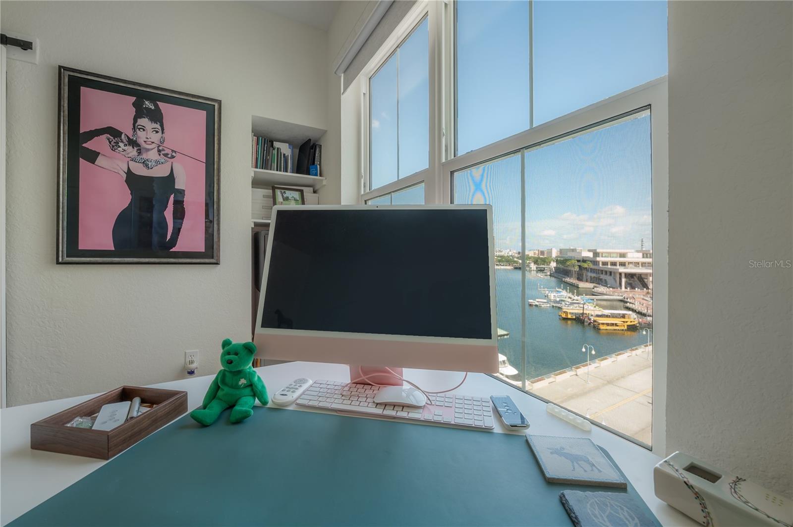 PARKCREST HARBOUR ISLAND CONDO - Residential