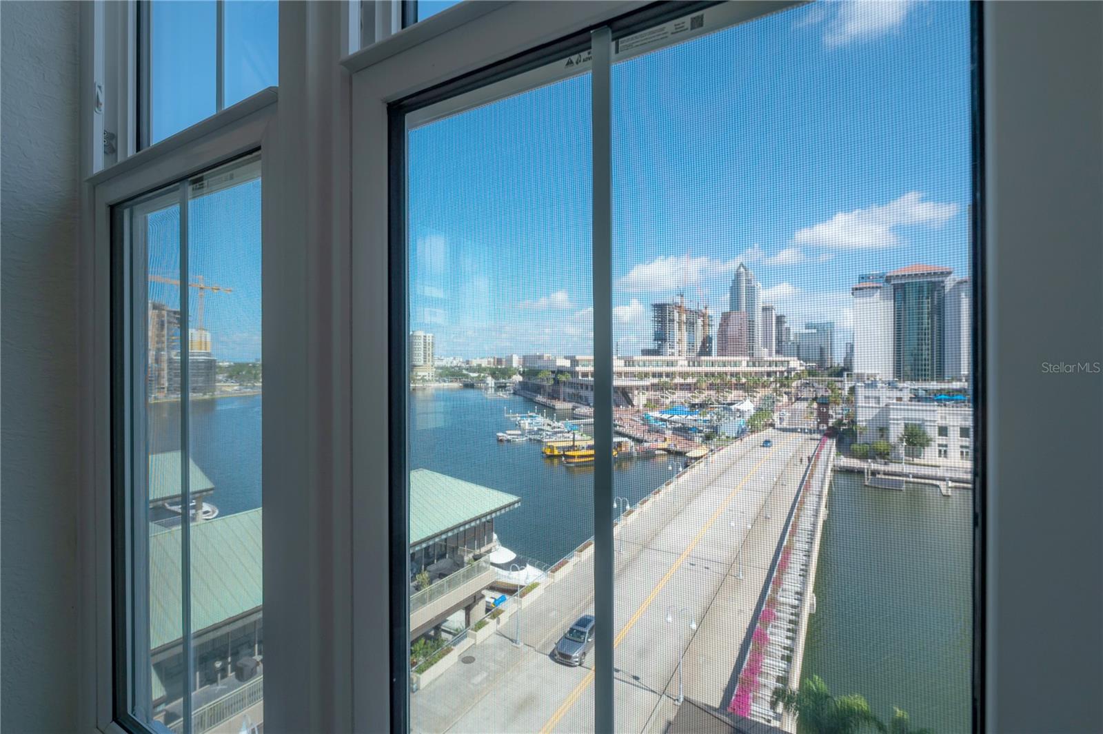 PARKCREST HARBOUR ISLAND CONDO - Residential