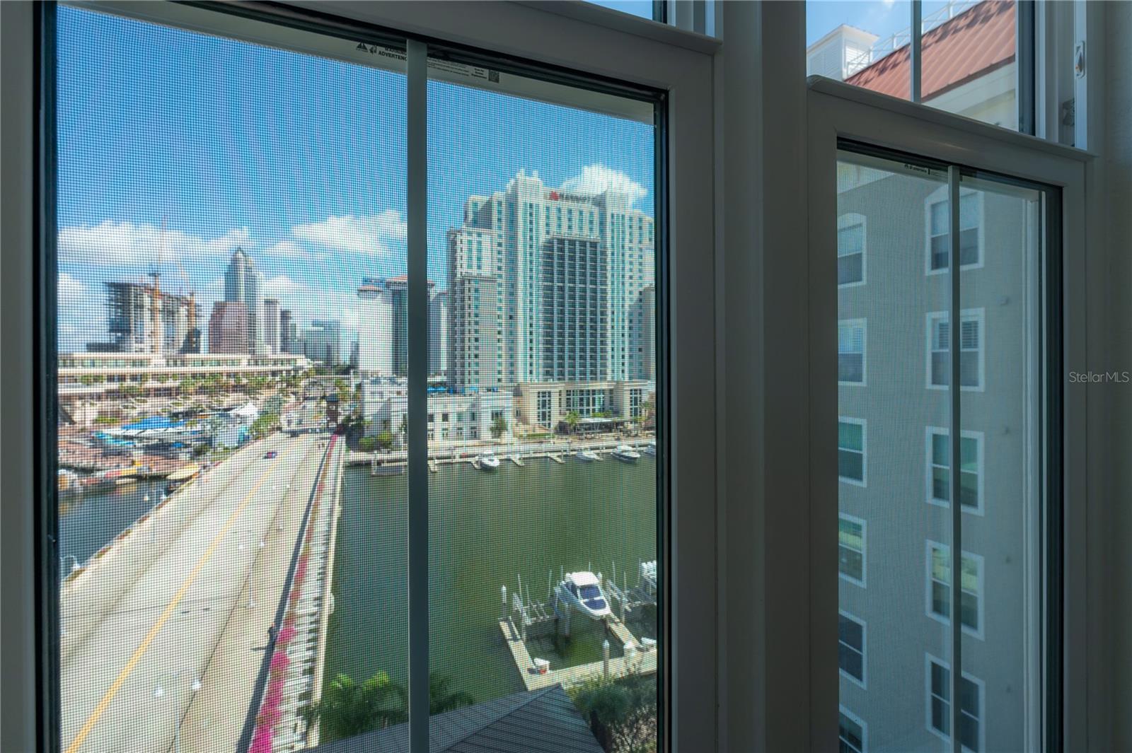 PARKCREST HARBOUR ISLAND CONDO - Residential