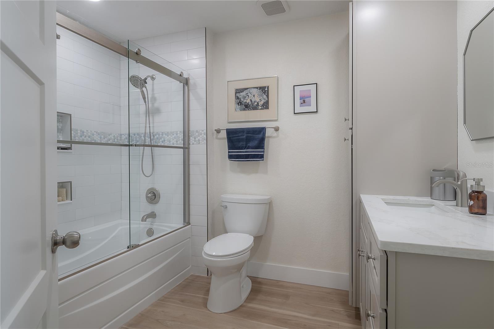PARKCREST HARBOUR ISLAND CONDO - Residential