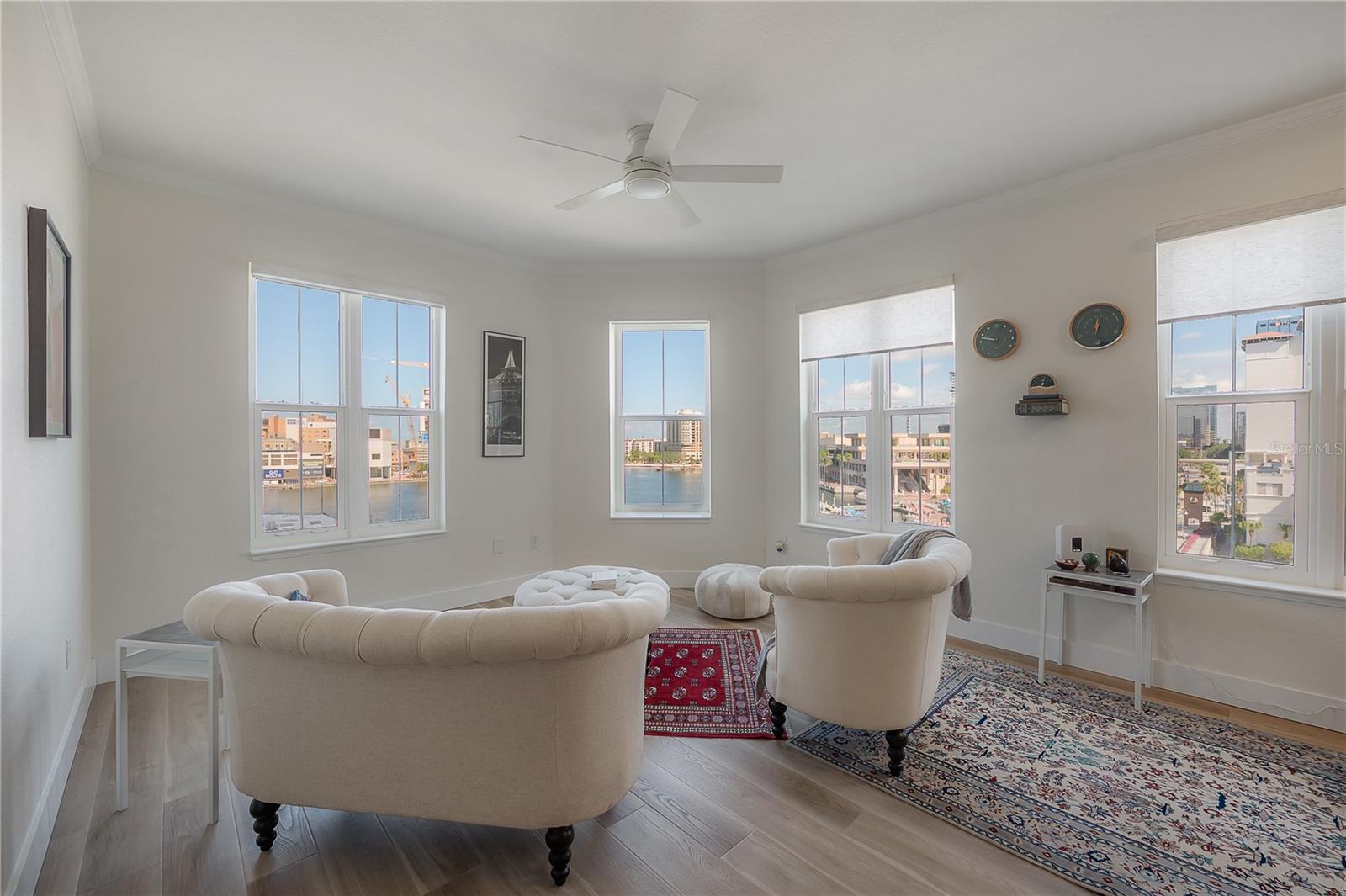 PARKCREST HARBOUR ISLAND CONDO - Residential
