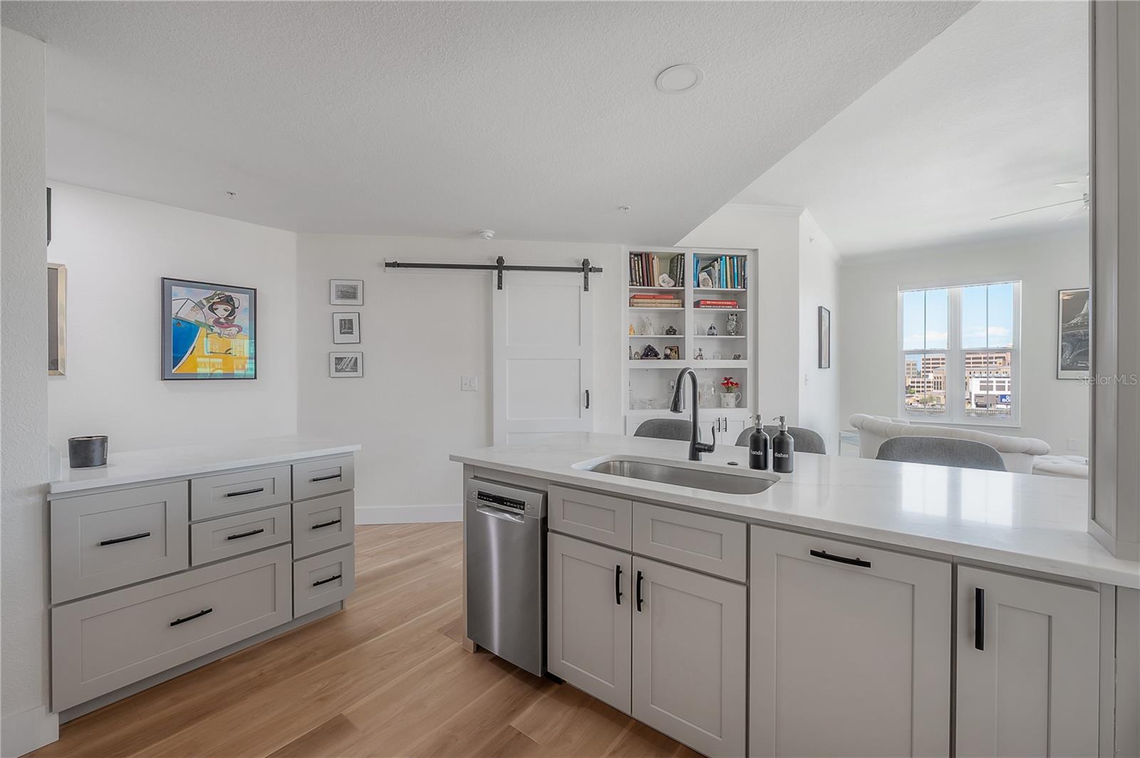 PARKCREST HARBOUR ISLAND CONDO - Residential
