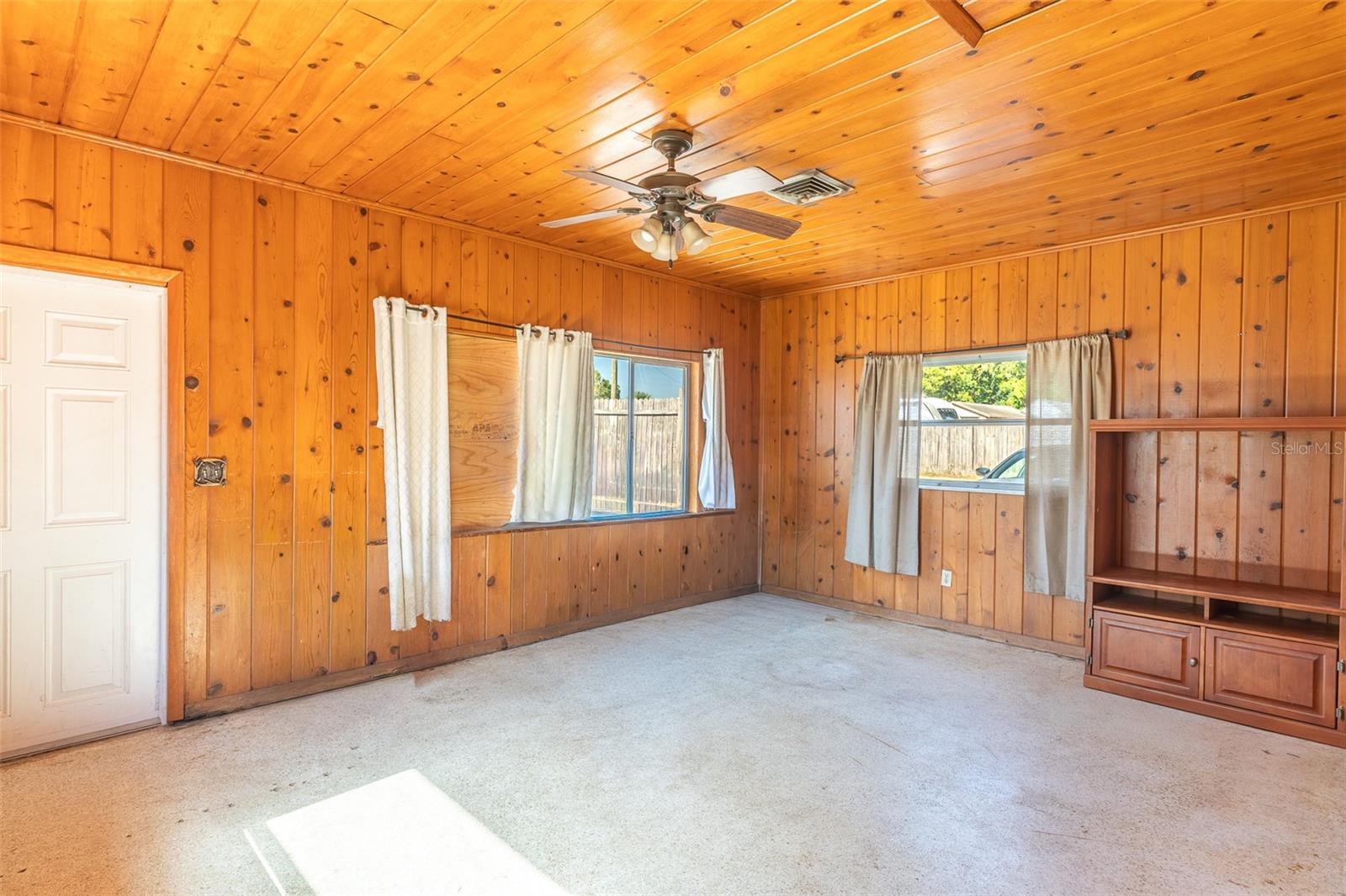 HILLS LAKE ELBERT - Residential