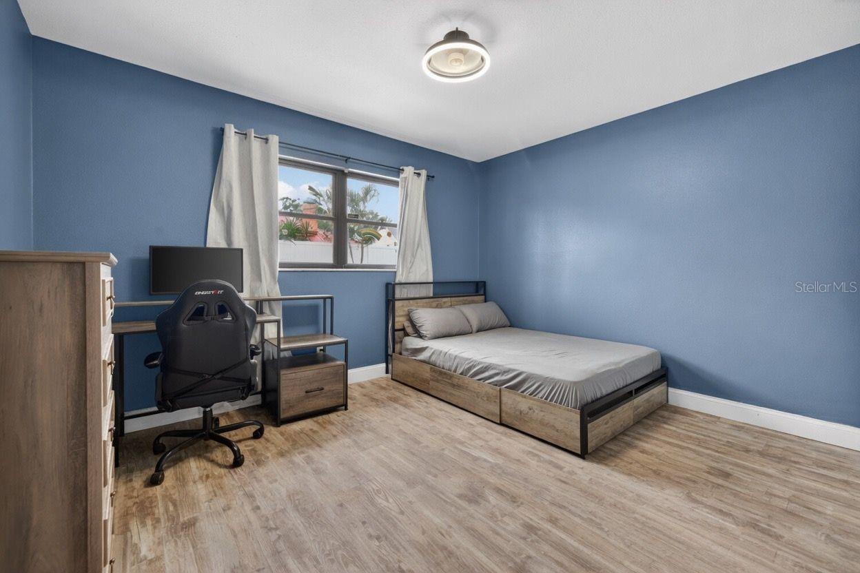 BAY CREST PARK - Residential