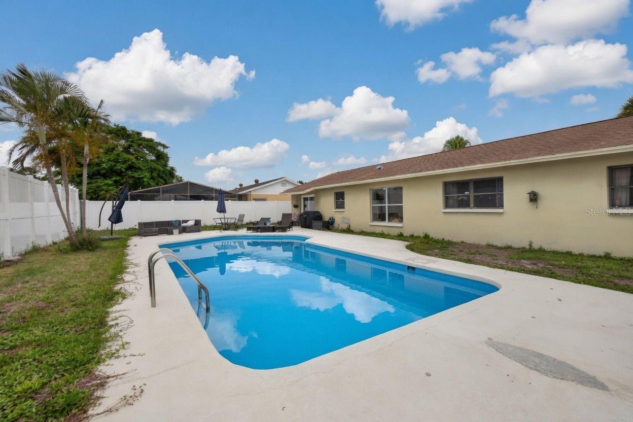 BAY CREST PARK - Residential