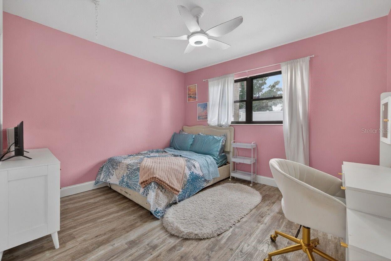 BAY CREST PARK - Residential