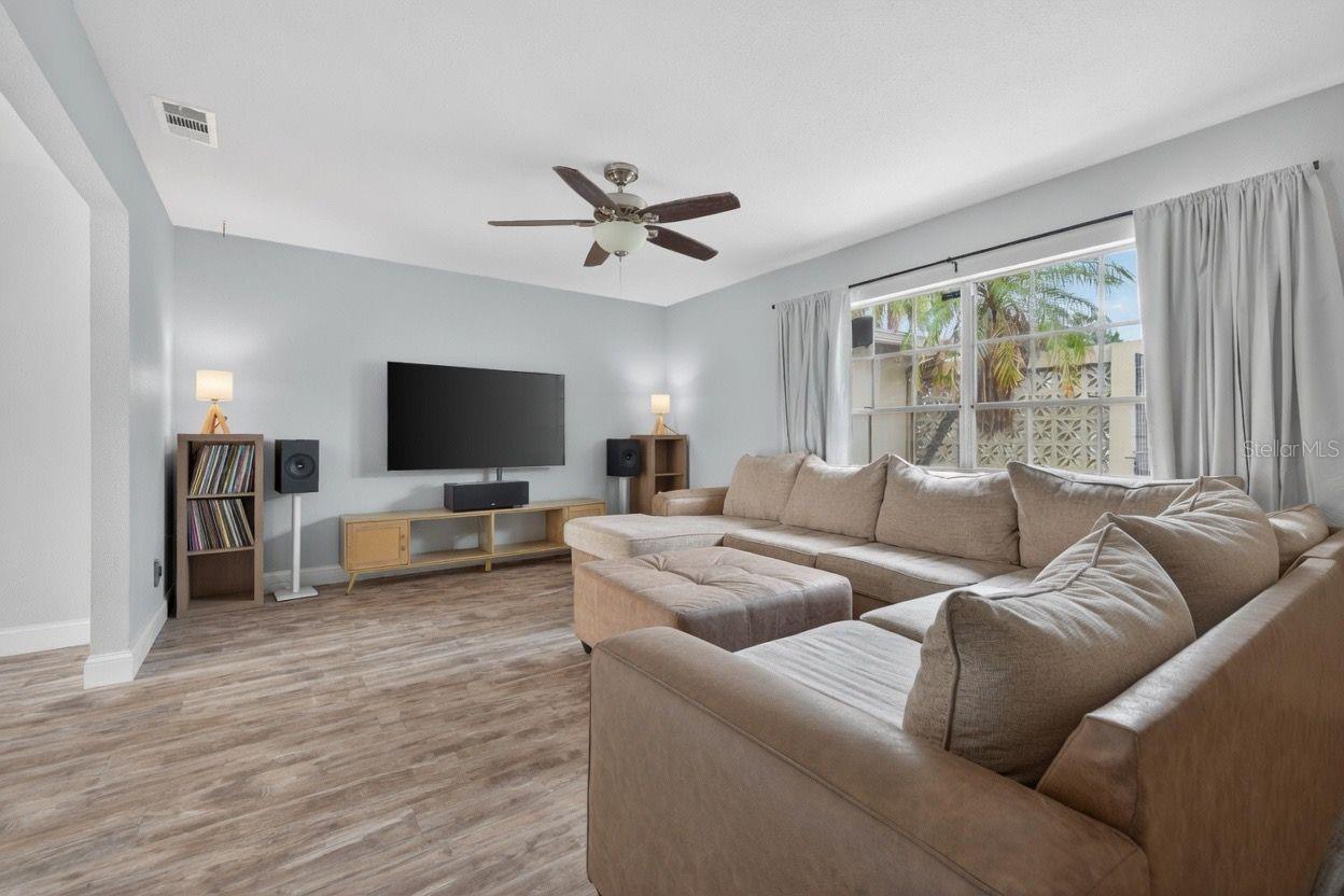 BAY CREST PARK - Residential
