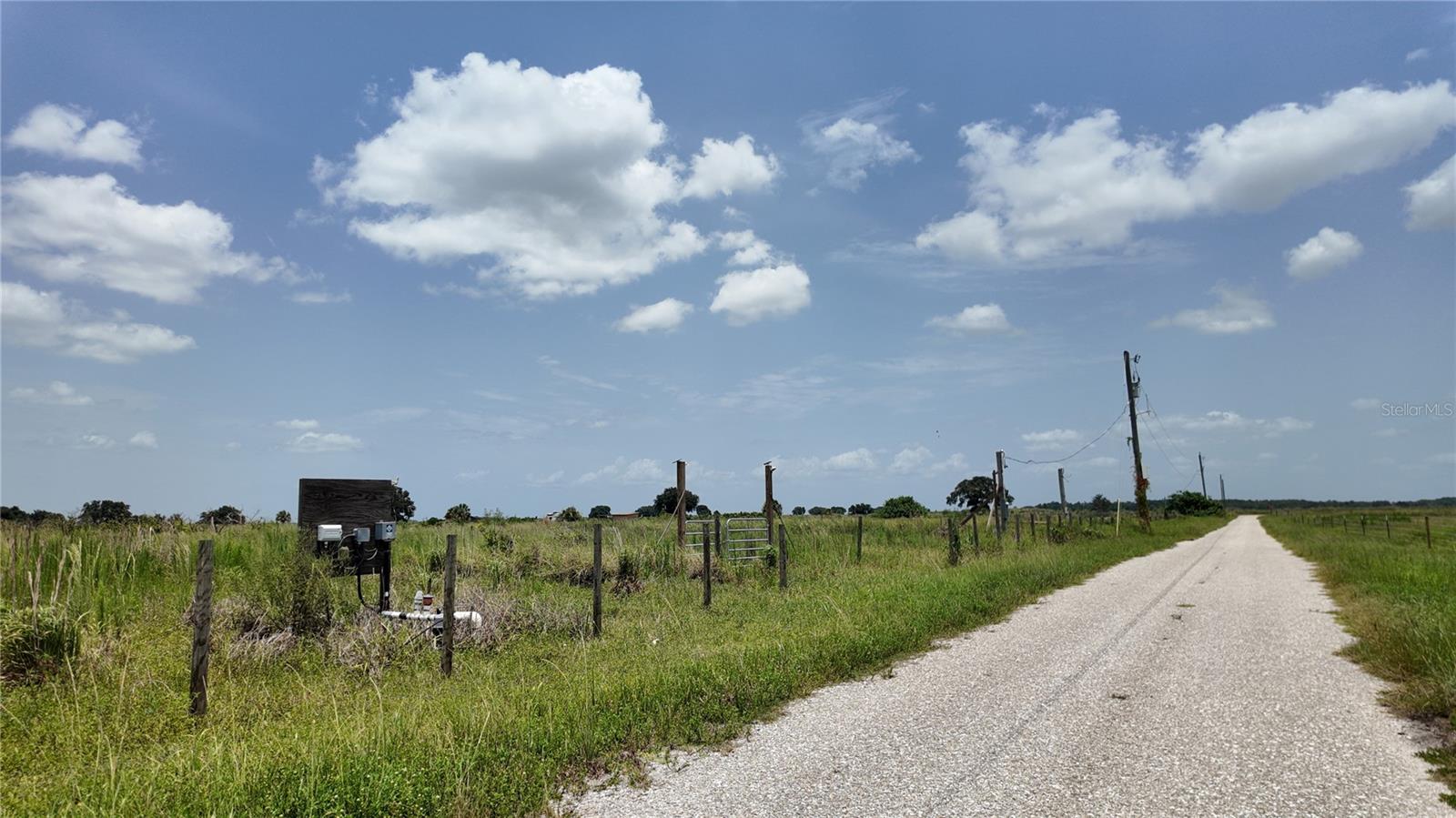 ACREAGE - Land
