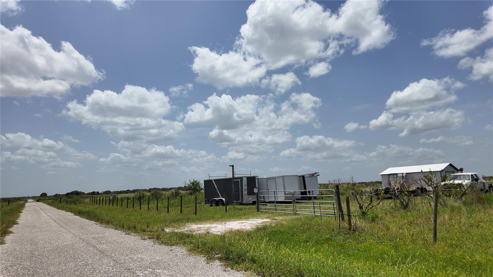 ACREAGE - Land