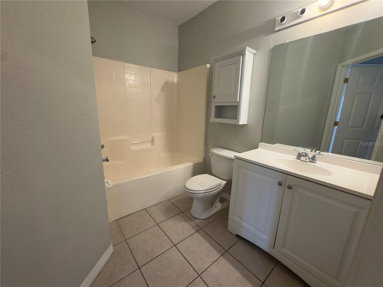 VILLAGES OF BLOOMINGDALE CONDO - Residential