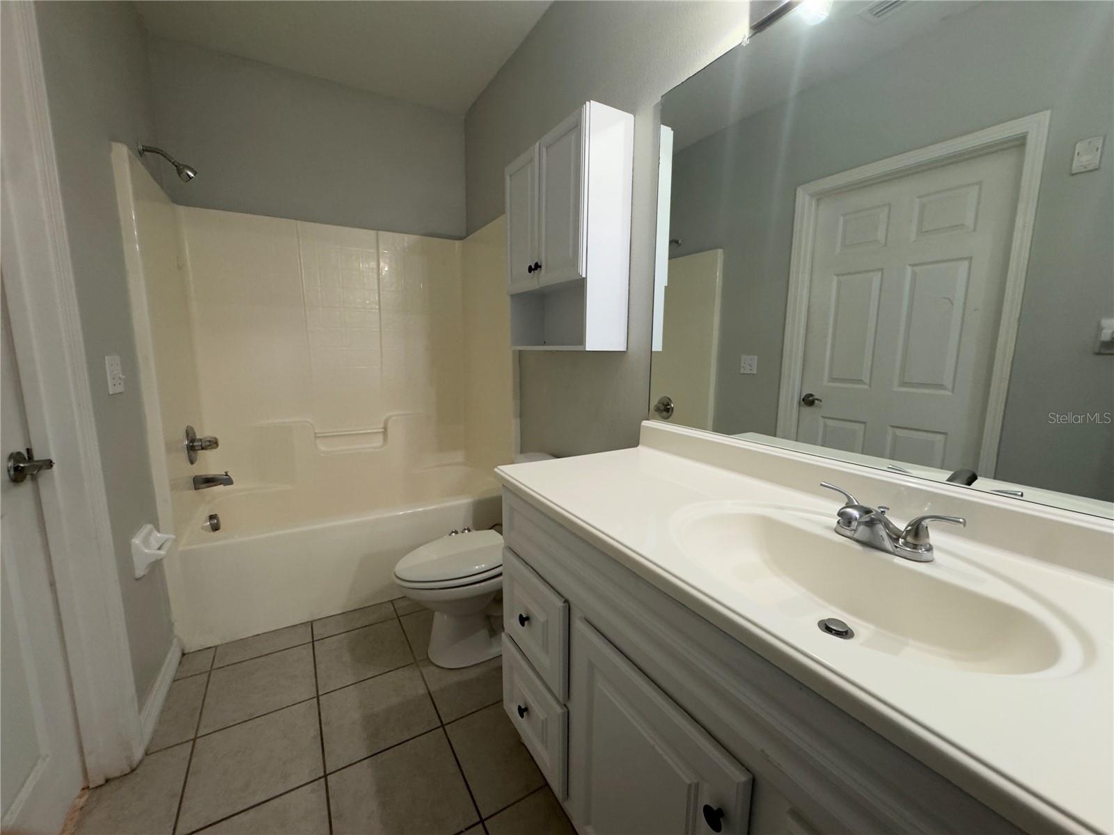 VILLAGES OF BLOOMINGDALE CONDO - Residential