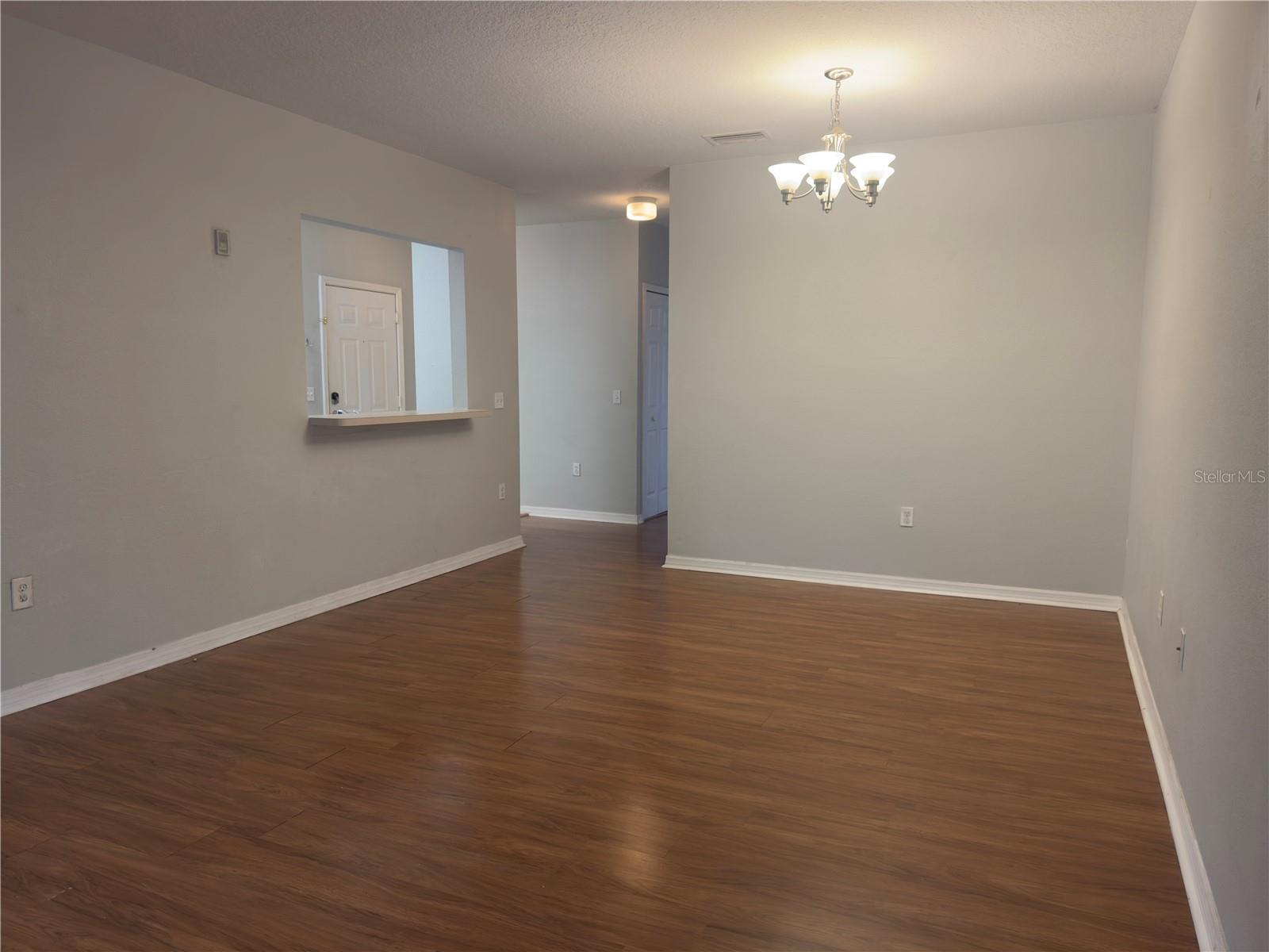 VILLAGES OF BLOOMINGDALE CONDO - Residential