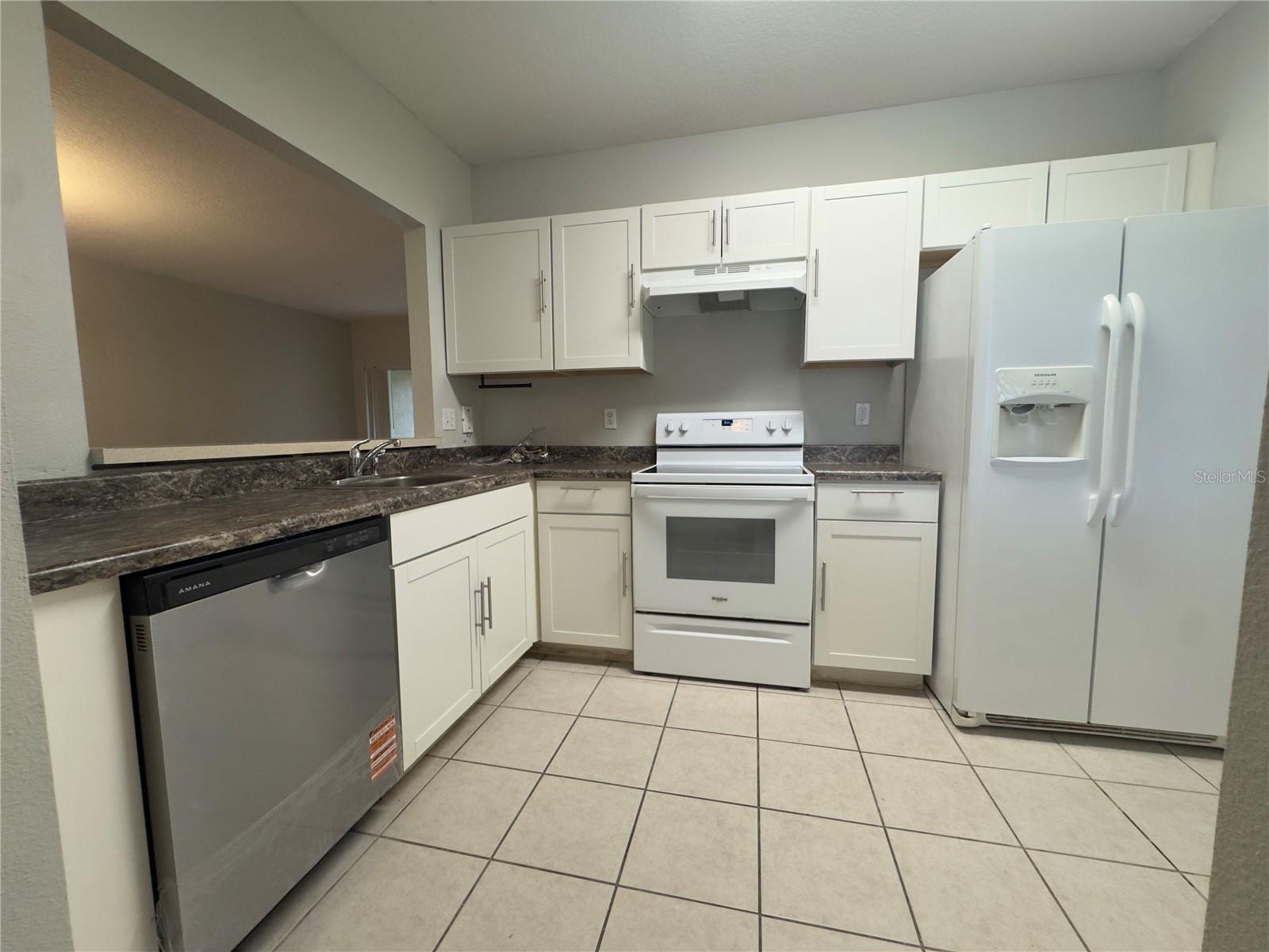 VILLAGES OF BLOOMINGDALE CONDO - Residential
