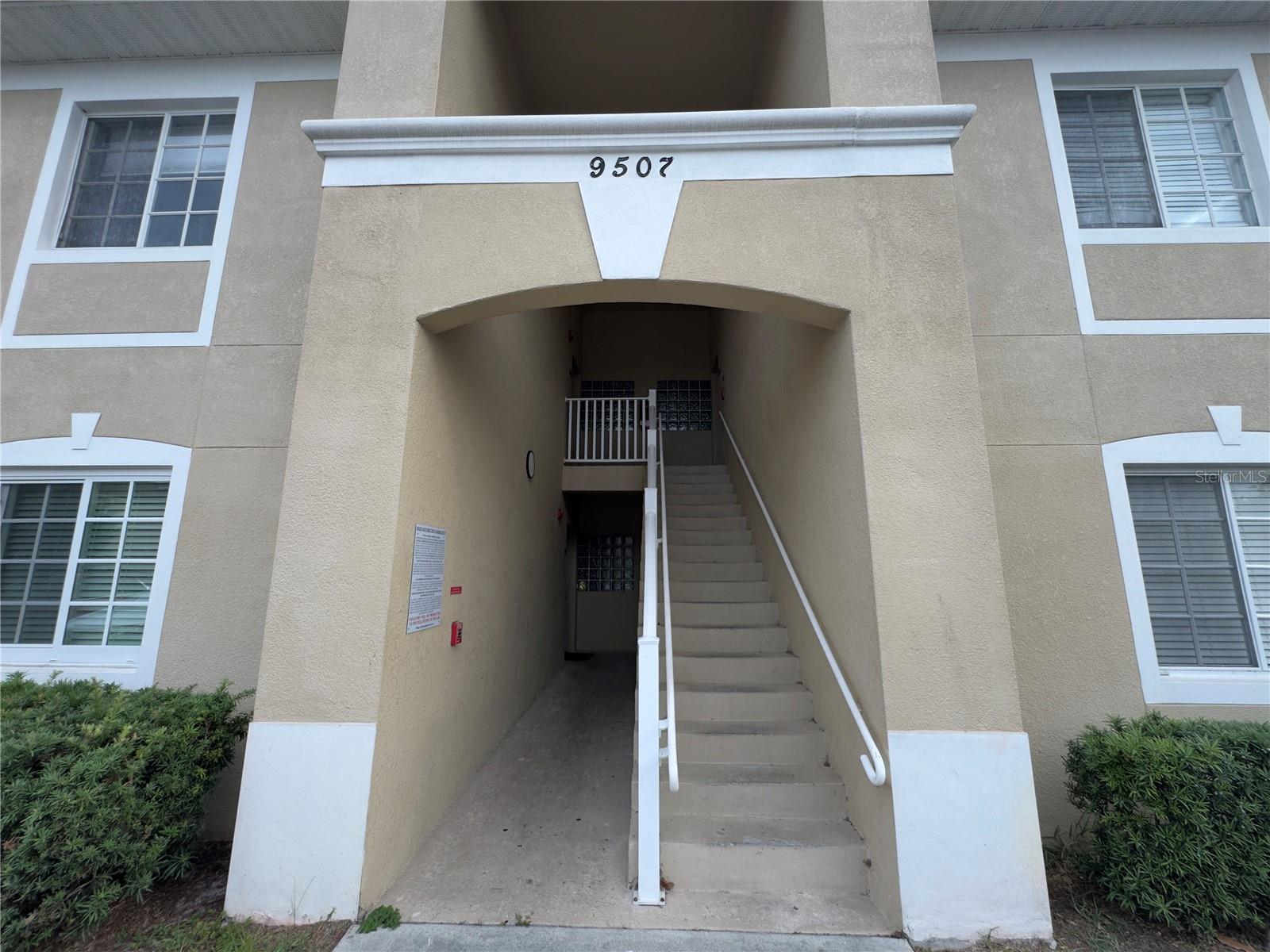 VILLAGES OF BLOOMINGDALE CONDO - Residential