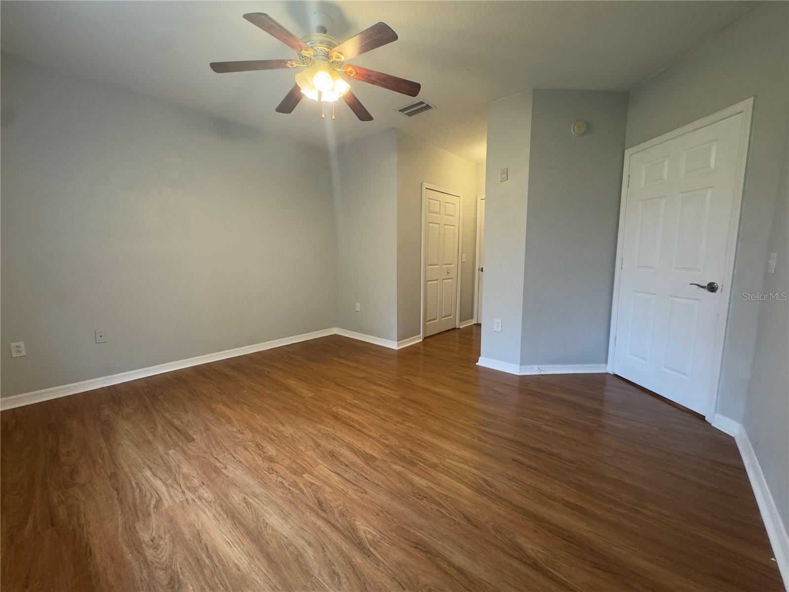 VILLAGES OF BLOOMINGDALE CONDO - Residential