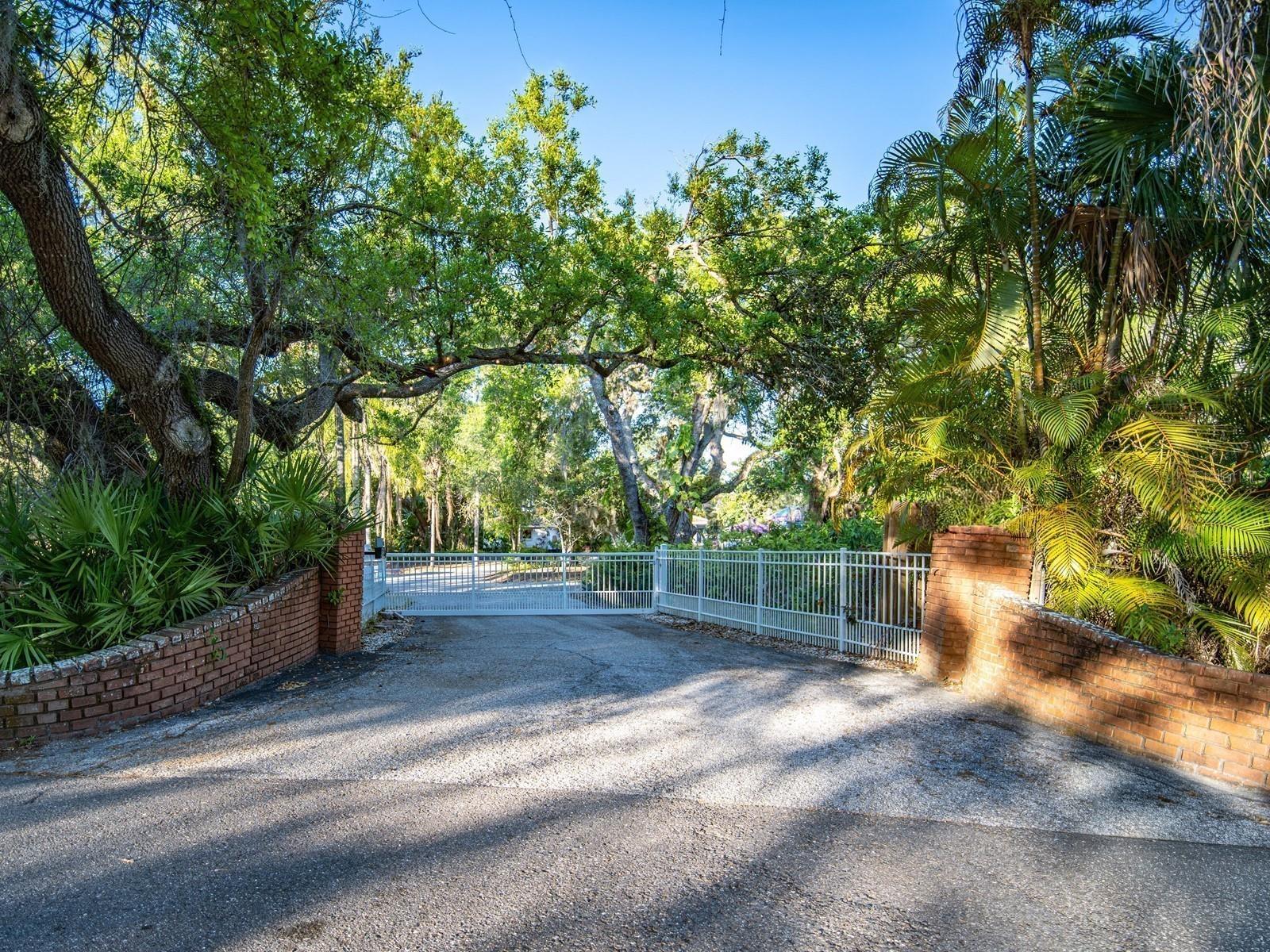 DUNNHILL ESTATES - Residential