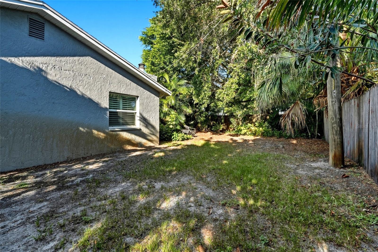 WAVERLY PLACE - Residential Income