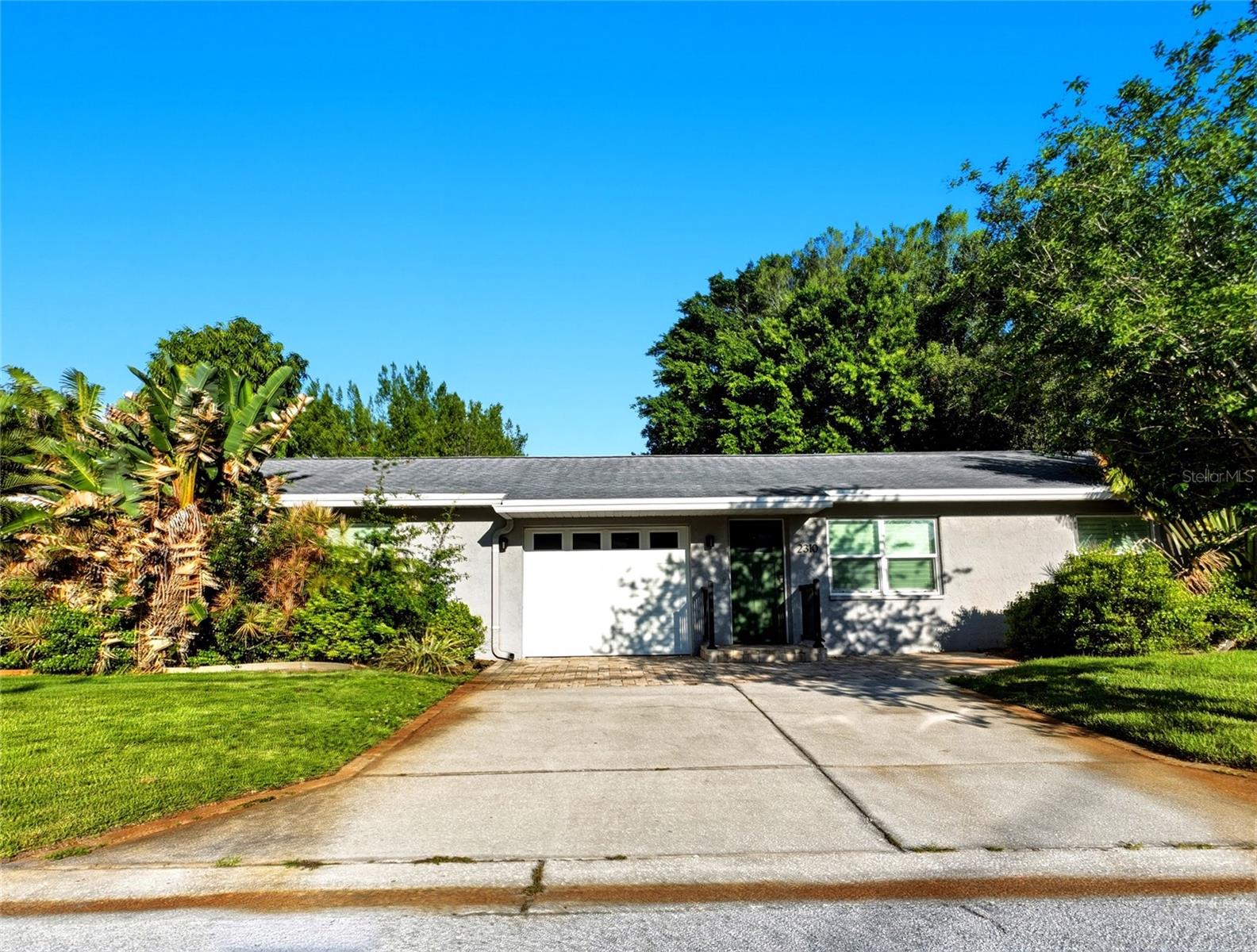 WAVERLY PLACE - Residential Income