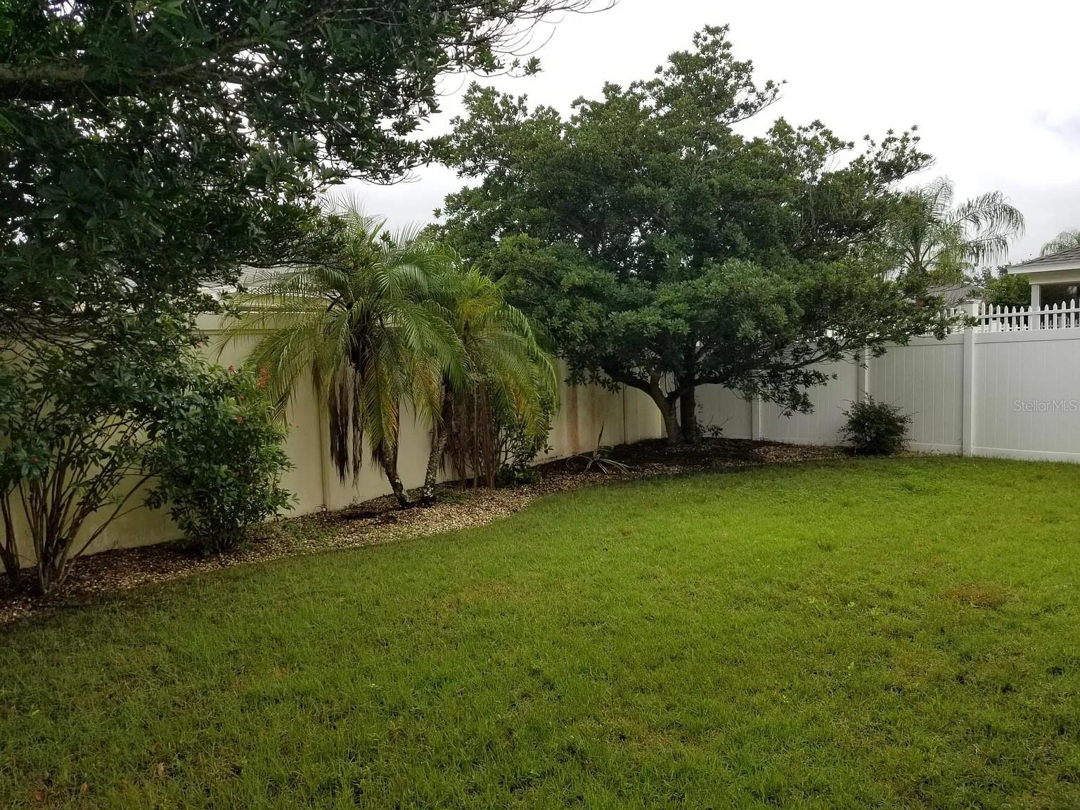 VILLAGES OF SUMTER VIRGINIA VINE VILLAS - Residential Lease
