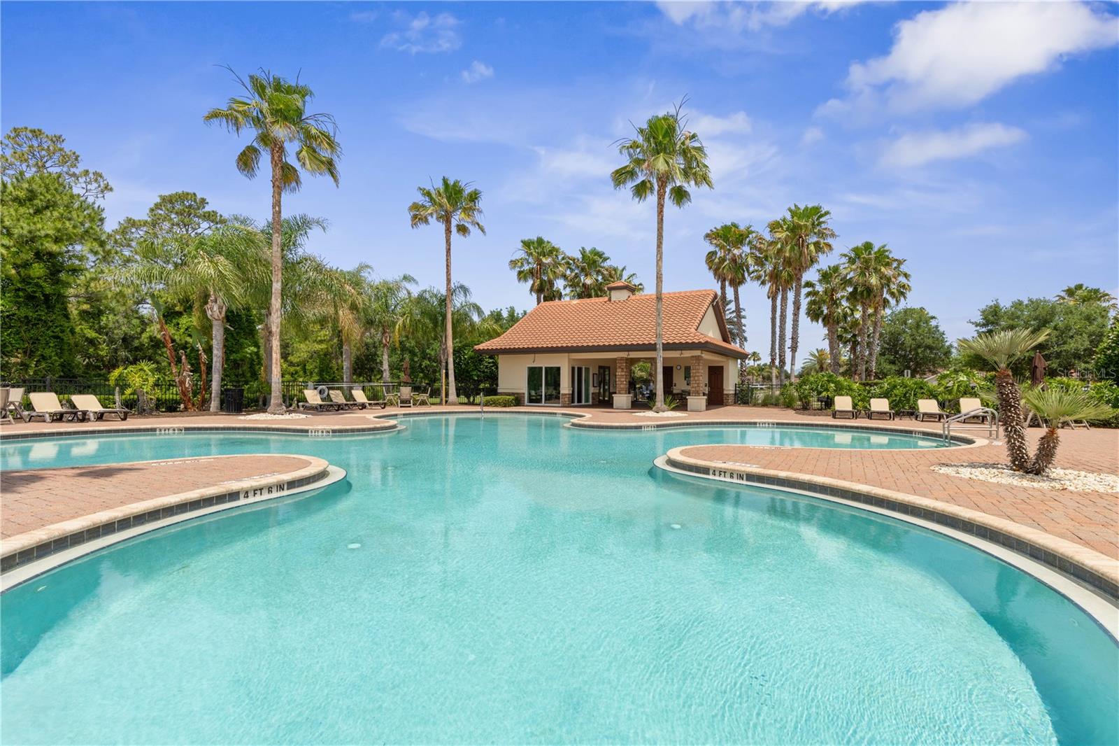 HIDDEN LAKES - Residential