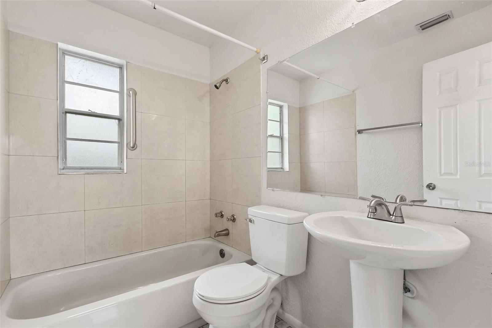 CATALINA VILLAGE 6TH ADD - Residential
