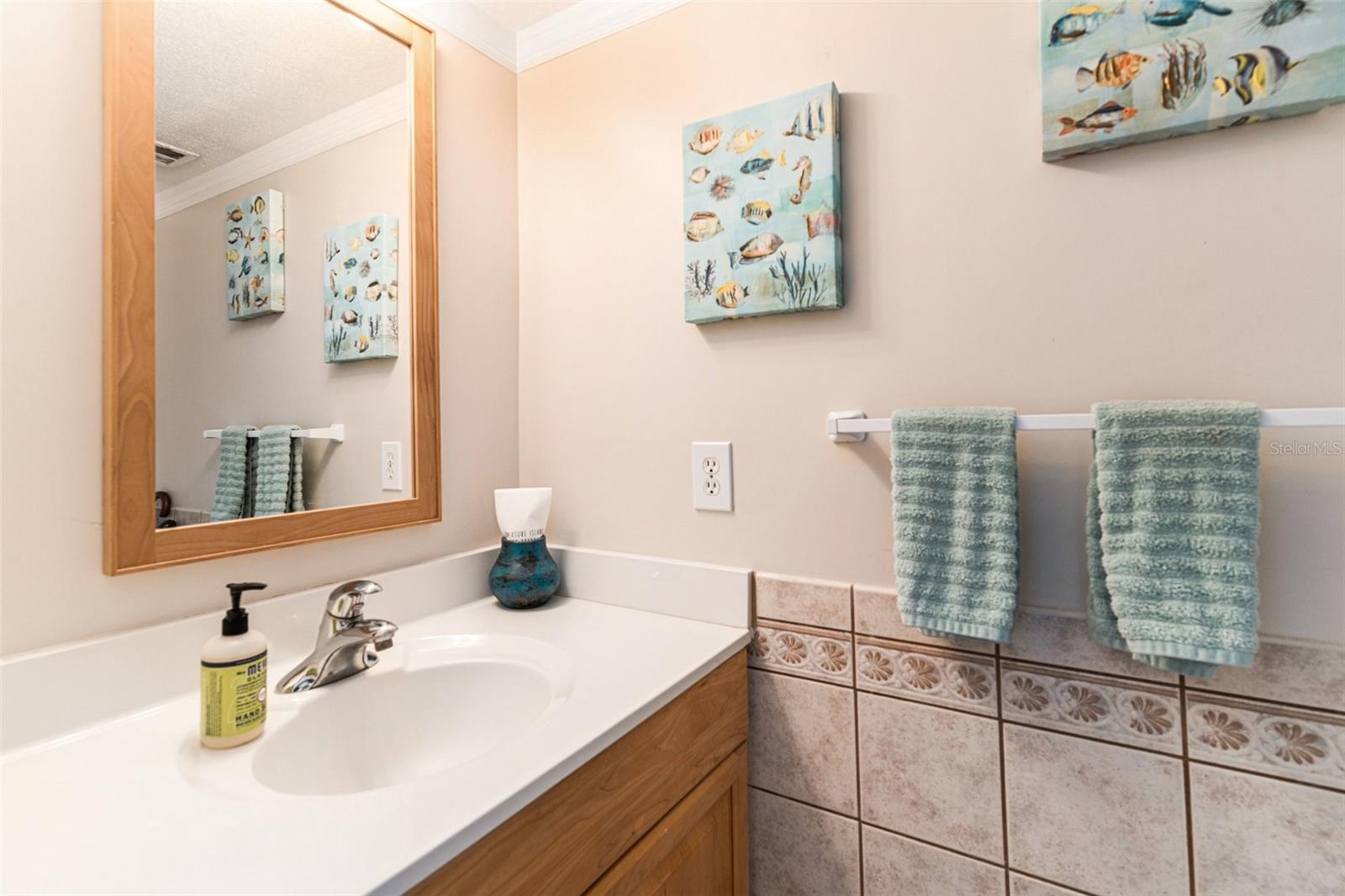 CHALET CAPRI I CONDO BLDG B, UNIT 105 - Residential