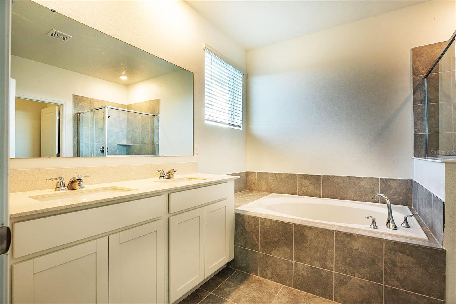 FOX NORTH - Residential