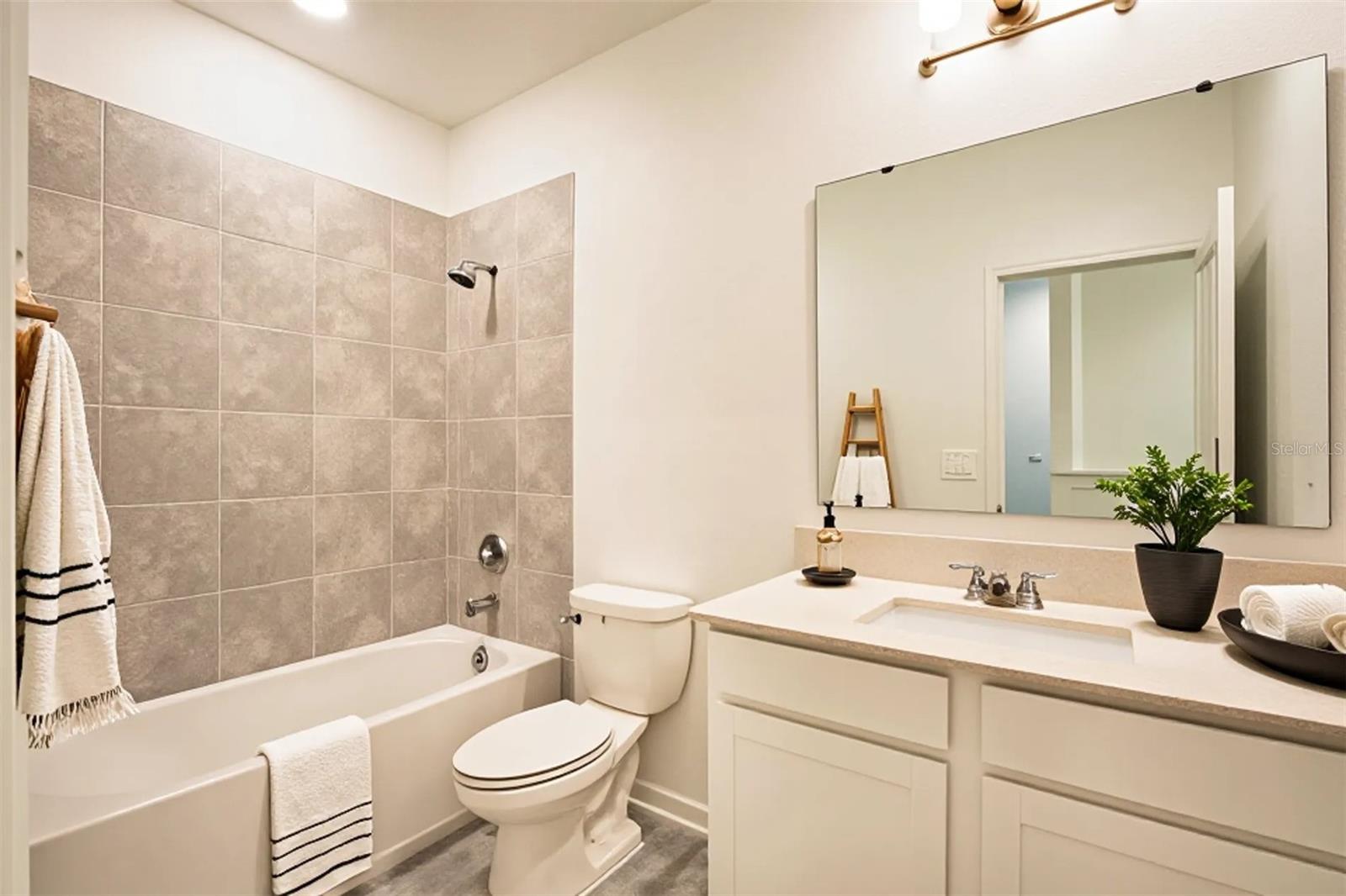 FOX NORTH - Residential