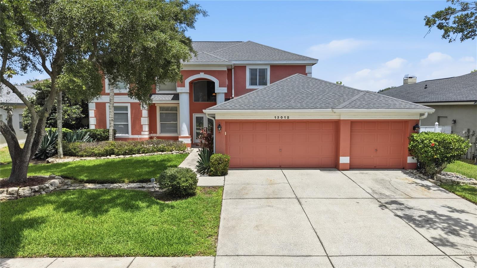 CLUBHOUSE ESTATES AT SUMMERFIE - Residential
