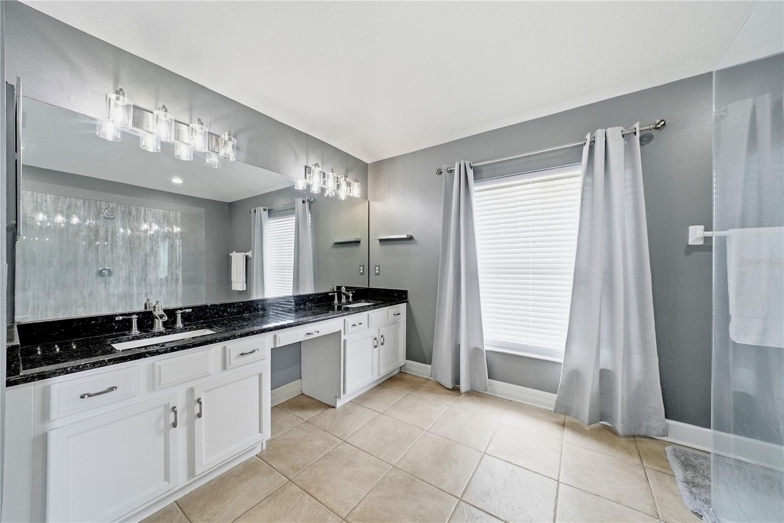 CLUBHOUSE ESTATES AT SUMMERFIE - Residential