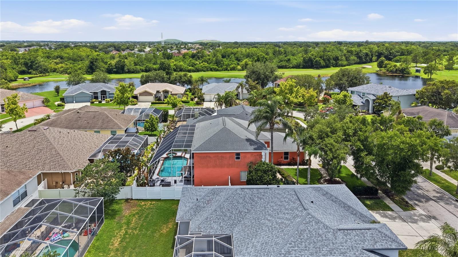 CLUBHOUSE ESTATES AT SUMMERFIE - Residential