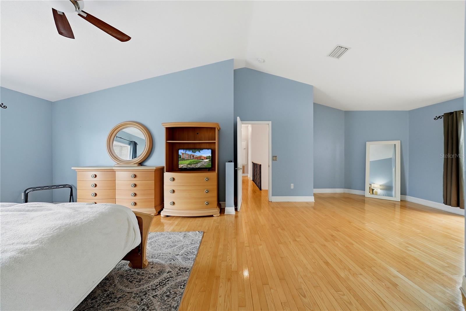 CLUBHOUSE ESTATES AT SUMMERFIE - Residential