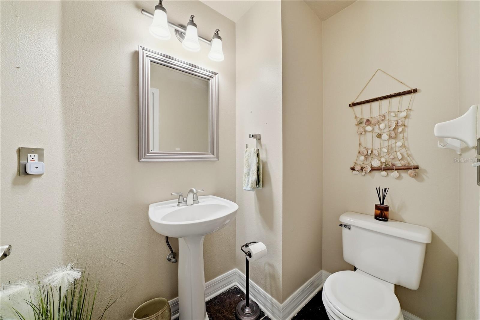 CLUBHOUSE ESTATES AT SUMMERFIE - Residential