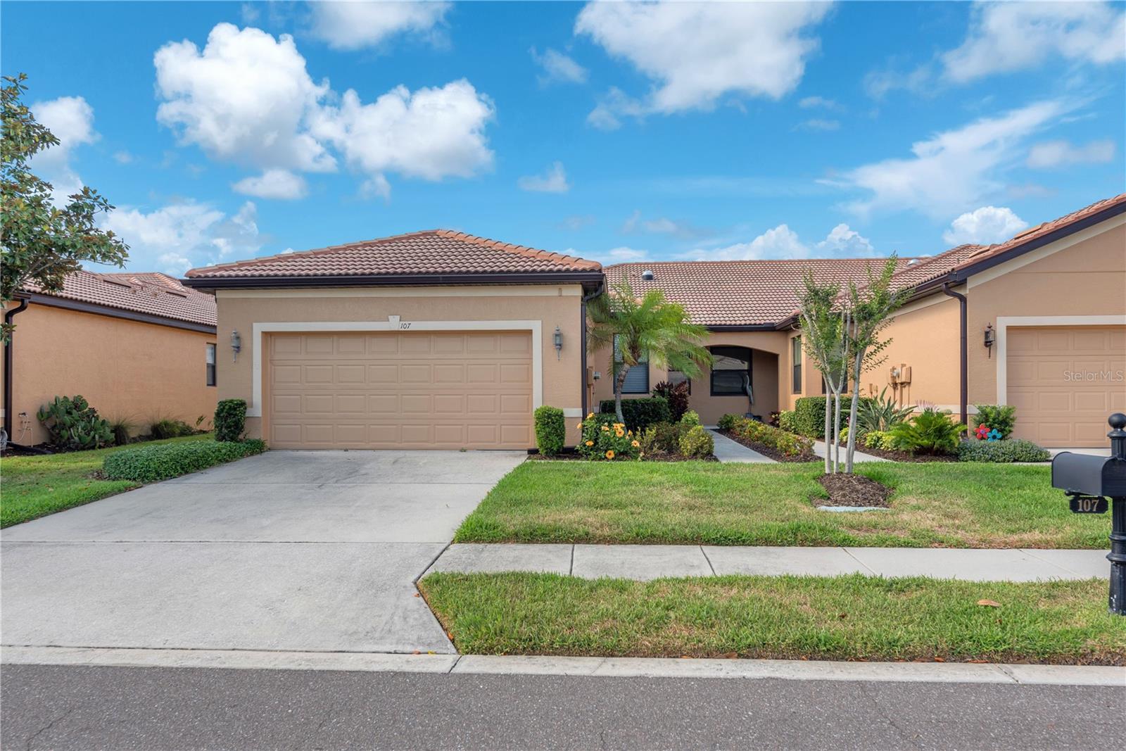 SOUTHSHORE FALLS PH 1 - Residential