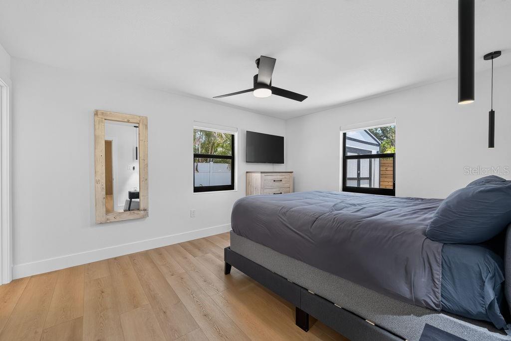 KENNETH CITY - Residential