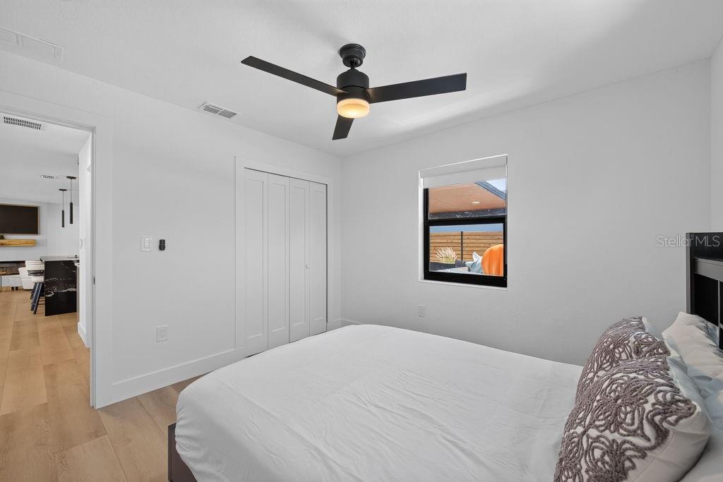 KENNETH CITY - Residential