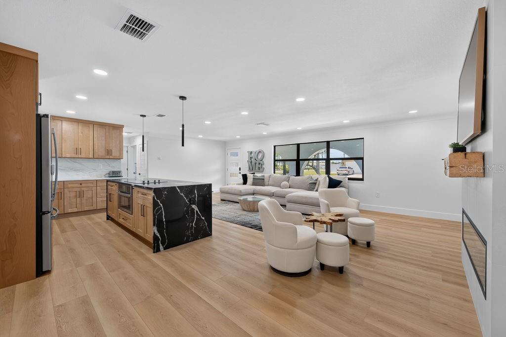 KENNETH CITY - Residential
