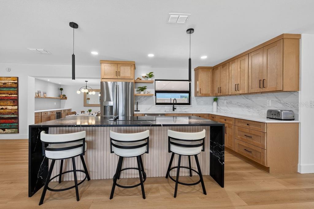 KENNETH CITY - Residential