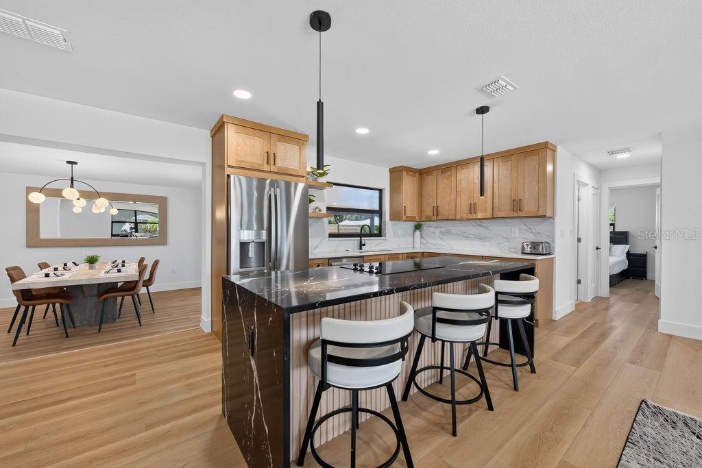 KENNETH CITY - Residential
