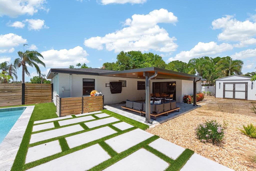 KENNETH CITY - Residential