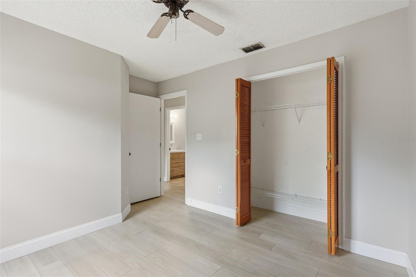 RIVERSIDE AT TWIN RIVERS UN 1 - Residential