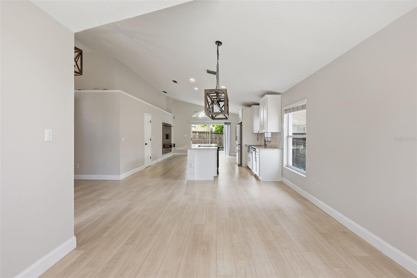 RIVERSIDE AT TWIN RIVERS UN 1 - Residential