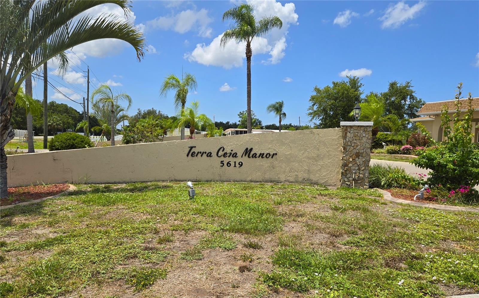 TERRA CEIA MANOR CO-OP - Residential