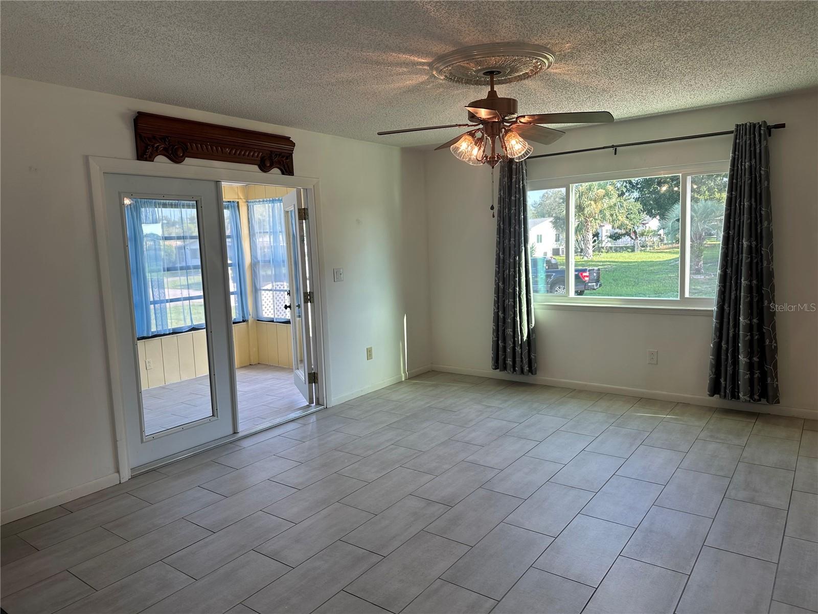 PINE RUN ESTATE - Residential