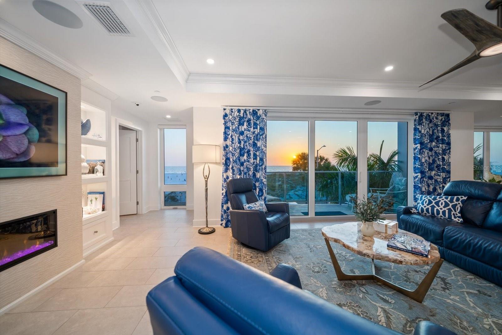 PURA VIDA RESIDENCES CONDO - Residential