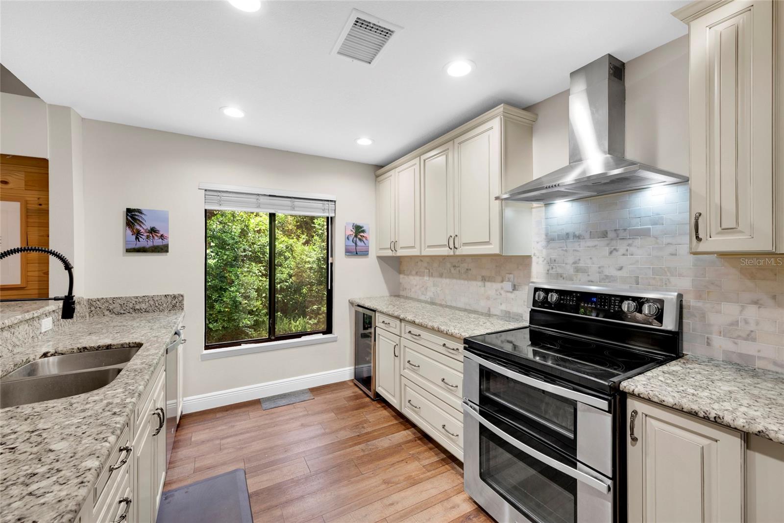 WHISPERING WOODS - Residential Lease