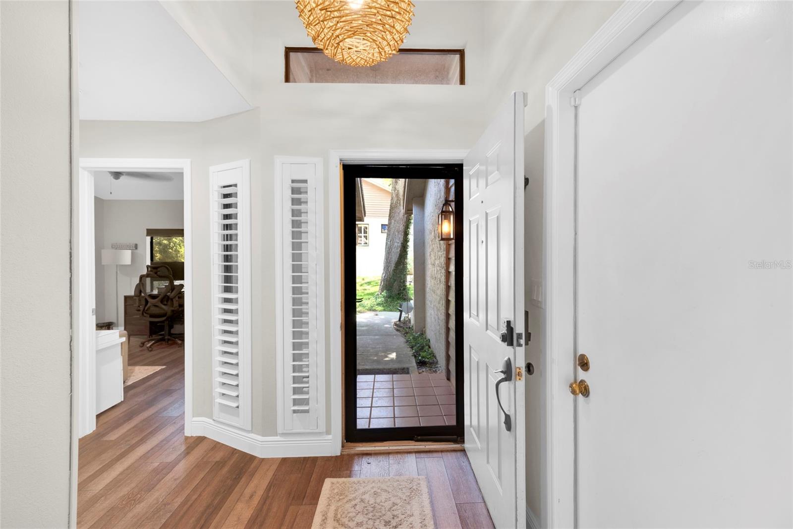 WHISPERING WOODS - Residential Lease