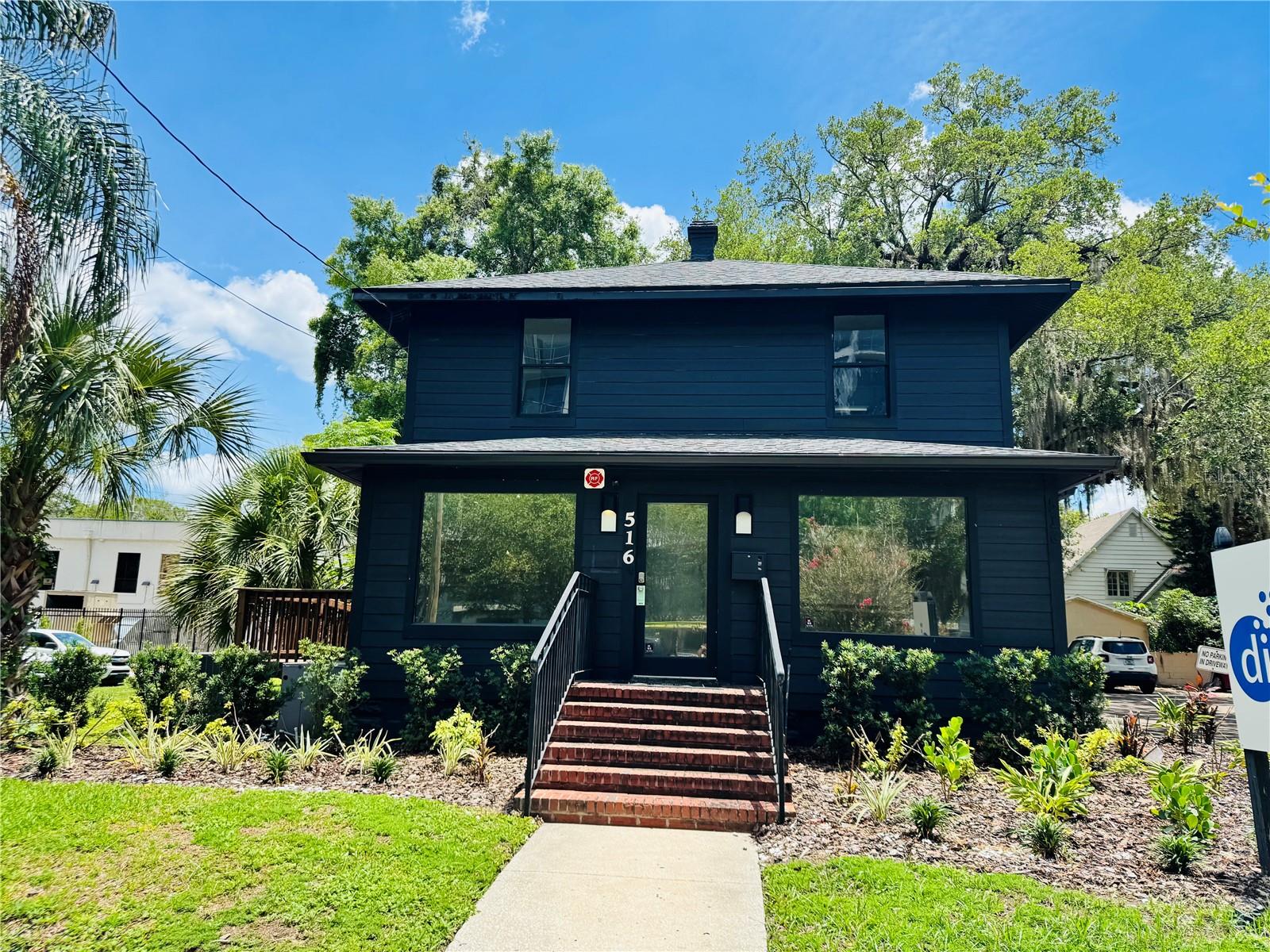 Establish your business in one of Orlando’s most sought-after districts. Situated in vibrant Downtown Orlando at 516 E Jackson St, this office space features 7 private offices and 2 restrooms. Conveniently located just minutes from Lake Eola, Publix, restaurants, and retail. An excellent opportunity to establish and grow your business in a prime location.