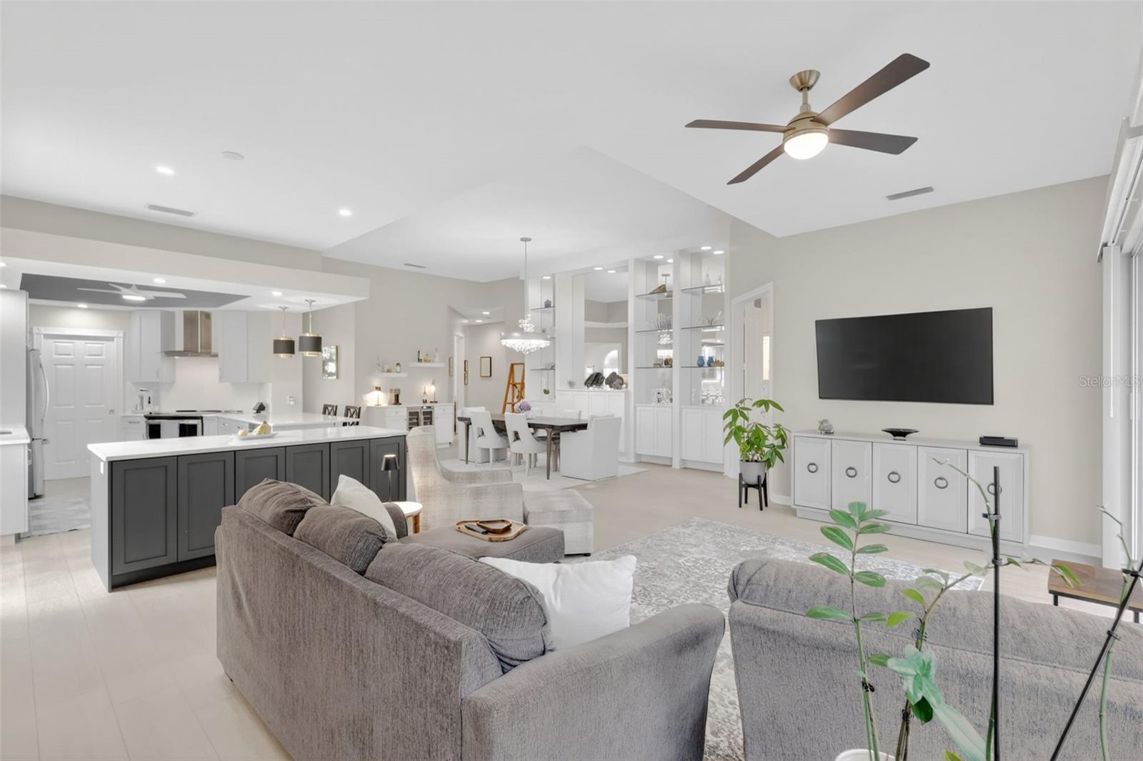 VILLAGEWALK - Residential